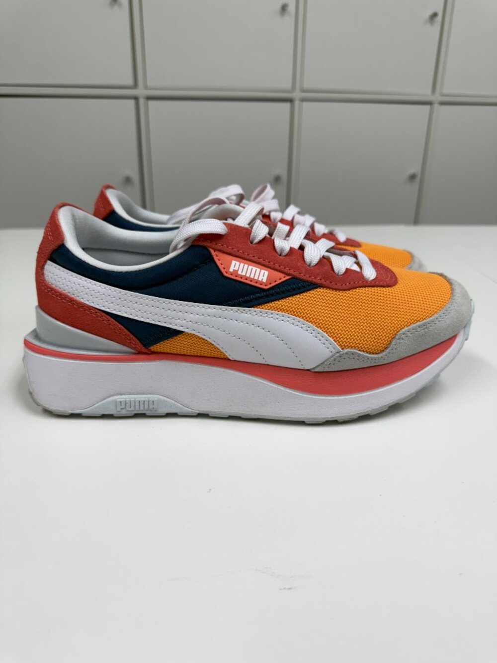 Puma Cruise Rider Retro Low-Top Platform Athletic Shoes Coral Orange Size 8 - Picture 2 of 5